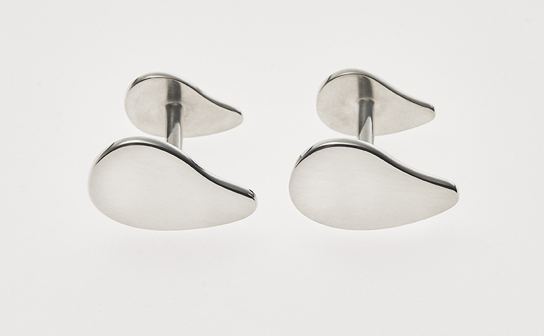 silver oyster cufflinks